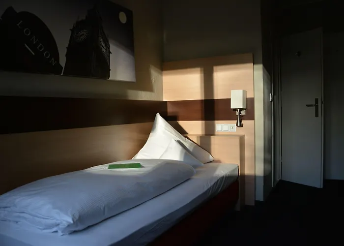 Am Rothenbaum 3*