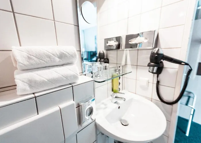 Am Rothenbaum 3* Hamburg
