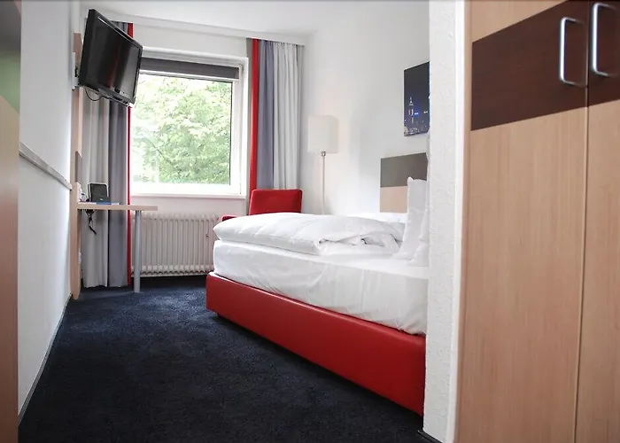 Am Rothenbaum 3* Hamburg